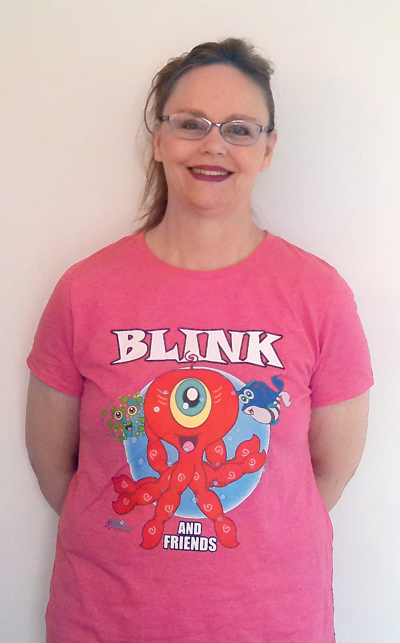Blink and Friends T-Shirt - Image 4